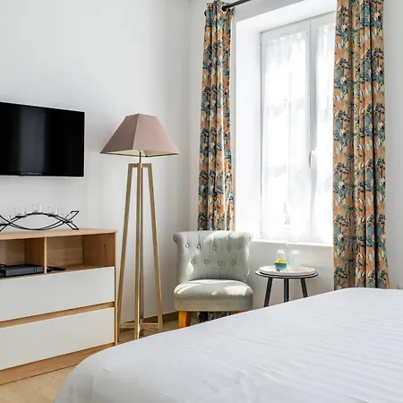 27 - Elegant Et Lumineux Au Centre D'obernai